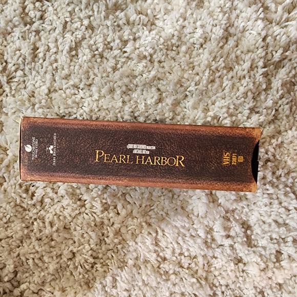 Pearl Harbor‎ VHS 60th Anniversary Commemorative Edition Two Videotape Set - Picture 2 of 6